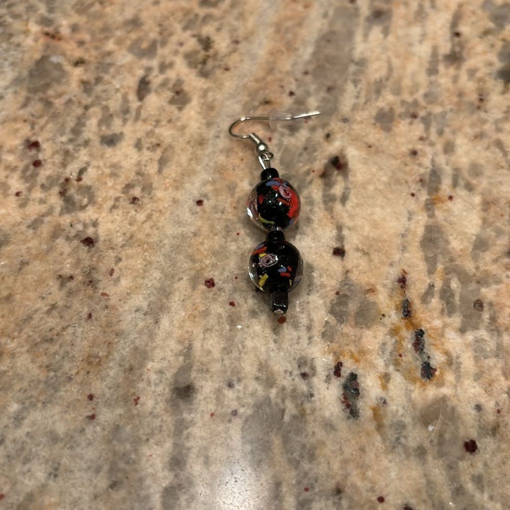 Glass beaded colorful woman's earring.  It's just one earring - Picture 2 of 4